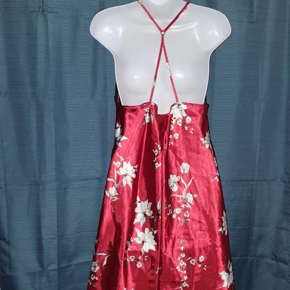 Apt. 9 Red Black Lace Mini Nightgown - Picture 3 of 4